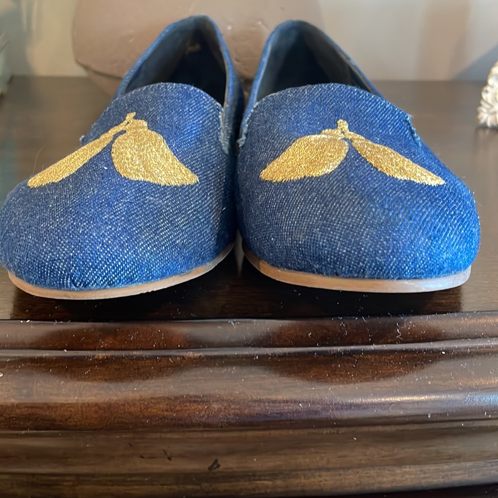 Jack Rogers - Picture 3 of 7